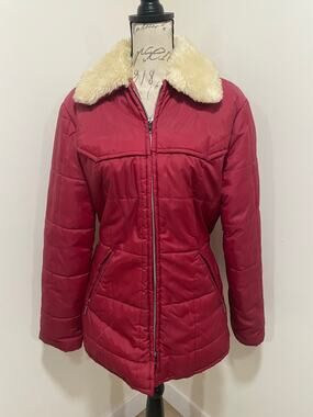 Vintage Ms. Pioneer 70s 80s Red Puffer Coat Faux Fur Collar Size 14 Girls